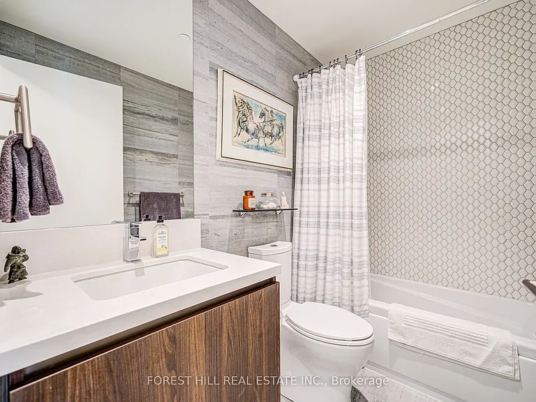 151 Avenue Rd #204 — Photo 19