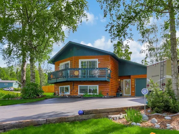 18052 Teklanika Dr, Eagle River, AK 99577