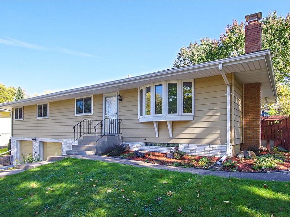 1st image of 2864 Western Ave N