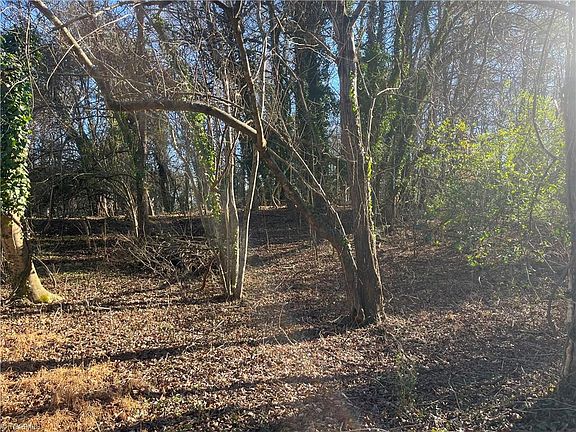 4th image of 3400 Herron Point