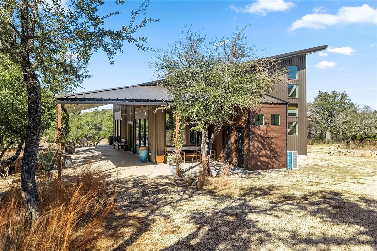 272 Rocky Road Unit A - A — Photo 3