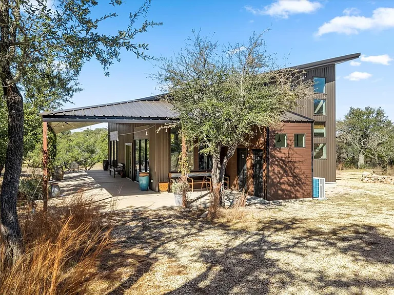 272 Rocky Rd #A — Photo 3
