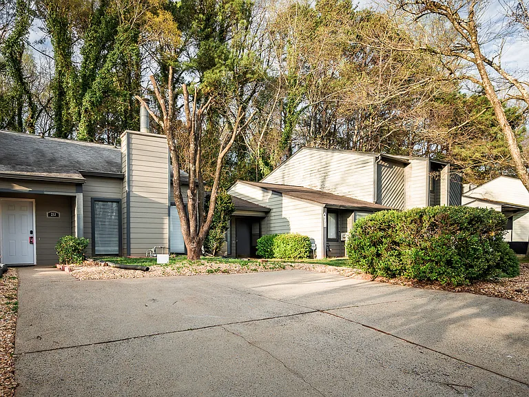 253 Toweridge Dr SW — Photo 29