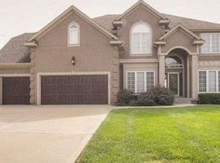 2621 SW Wintervalley Cir, Lees Summit, MO 64081