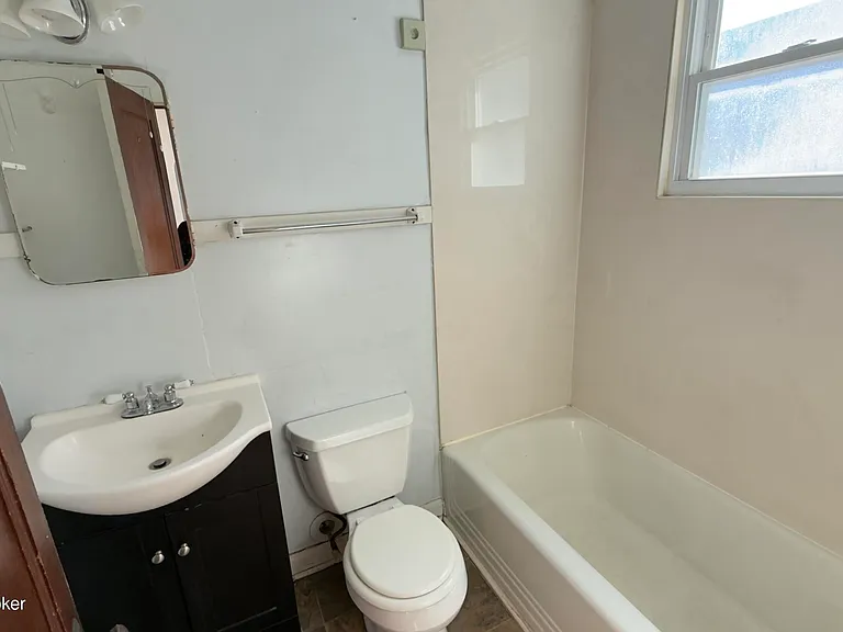2121 Culbertson Ave #D — Photo 8