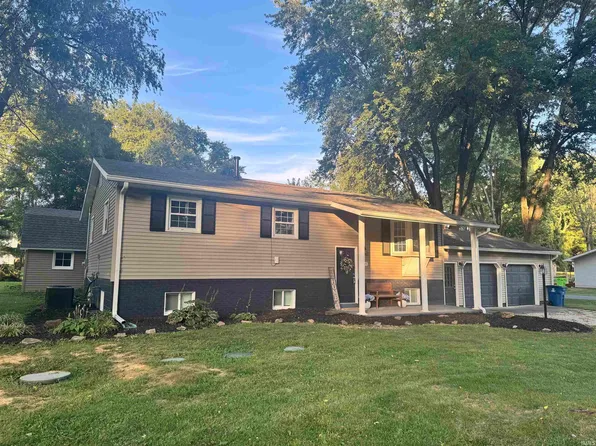 906 N Hillcrest Rd, Vincennes, IN 47591