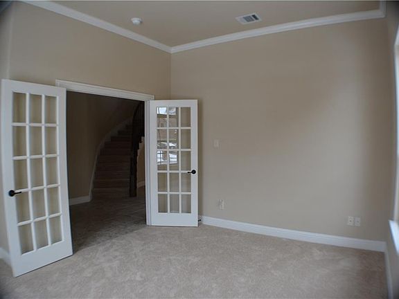 5th image of 10213 Paul Revere Way