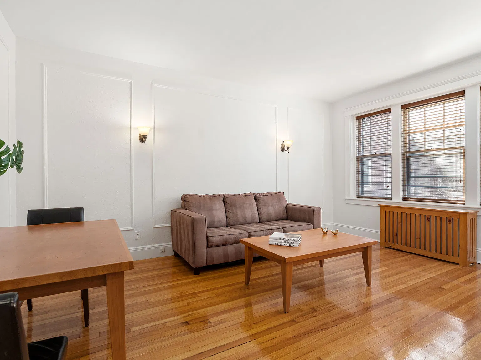 2 bed, 955 sqft, $3,400 — Photo 1