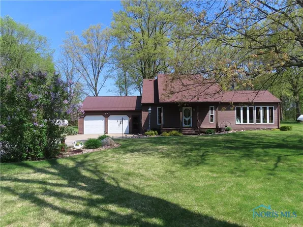 205 College St, Edon, OH 43518