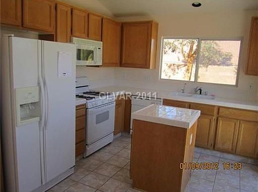 2nd image of 7548 Grist Mill Ct