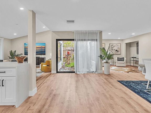 5th image of 5584 Ainsley Court