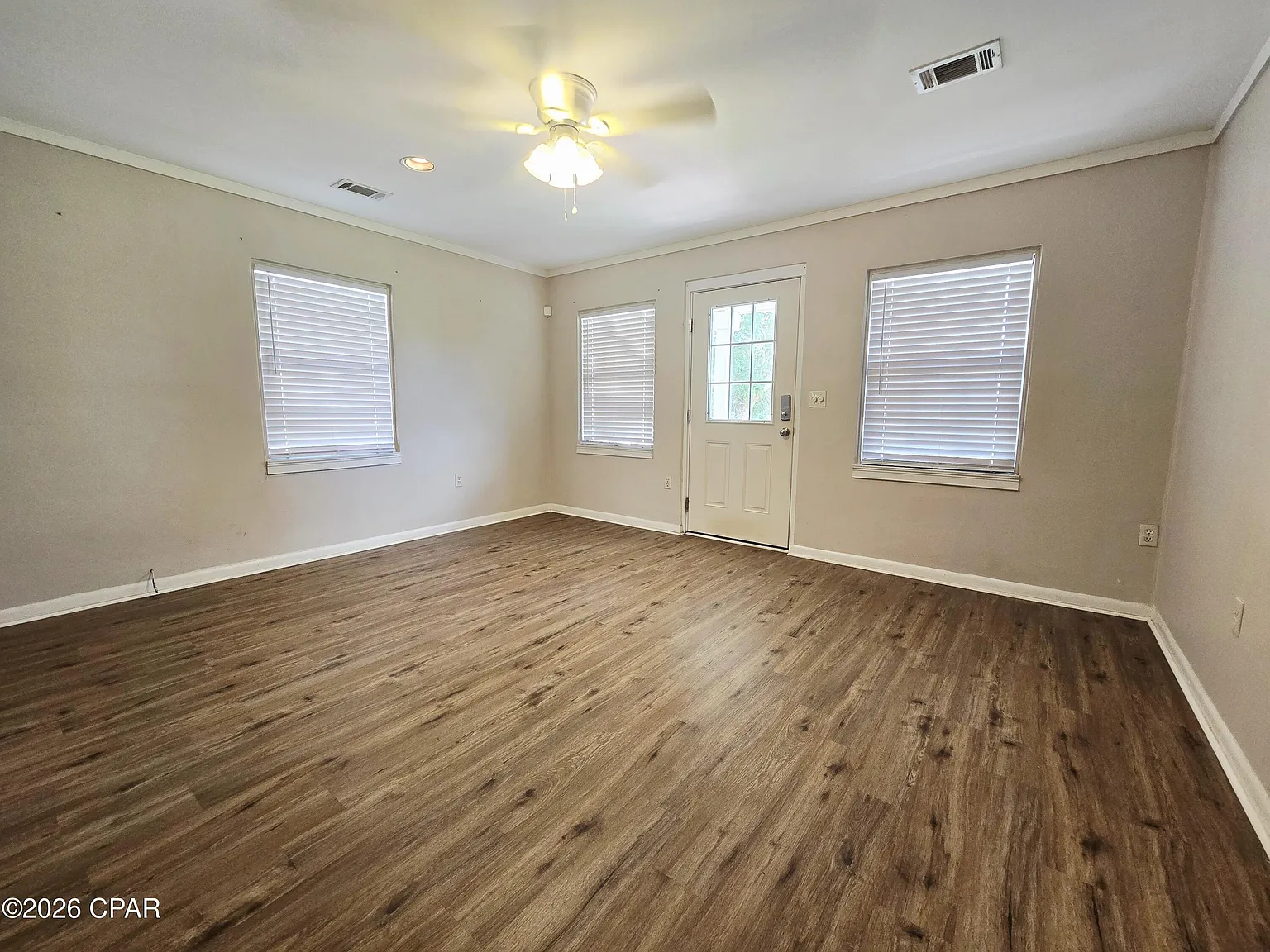 2 bed, 676 sqft, $1,600 — Photo 2