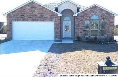 1st image of 10414 Oak Chase Dr