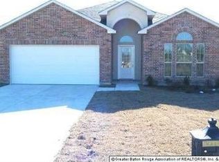 10414 Oak Chase Dr, Denham Springs, LA 70706