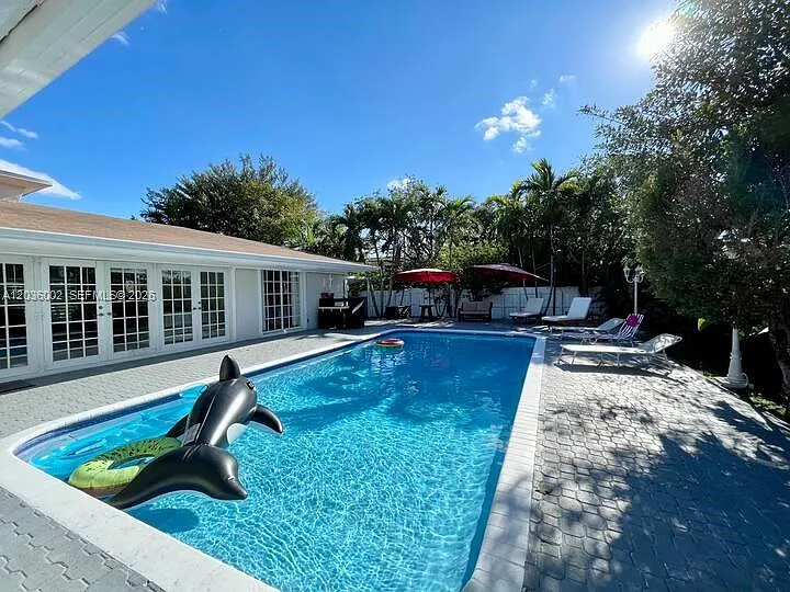 416 N Rainbow Dr — Photo 14