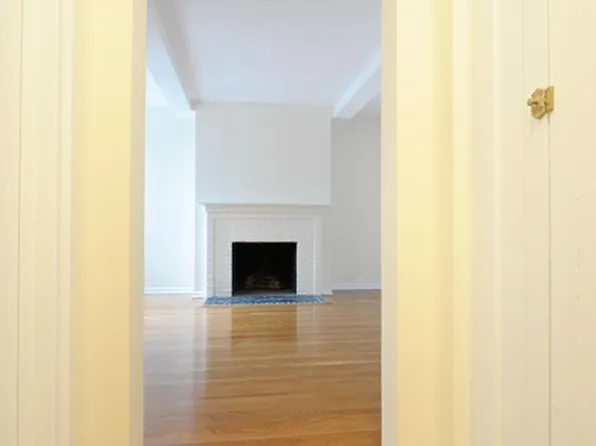 299 West 12th Street image 1 of 4