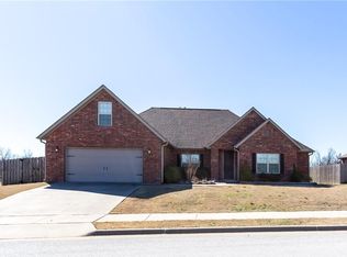 12006 David Ct, Siloam Springs, AR 72761