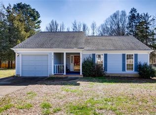 8705 Brampton Dr, Charlotte, NC 28215