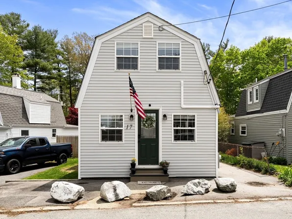 17 Woodbine Ave, Pembroke, MA 02359