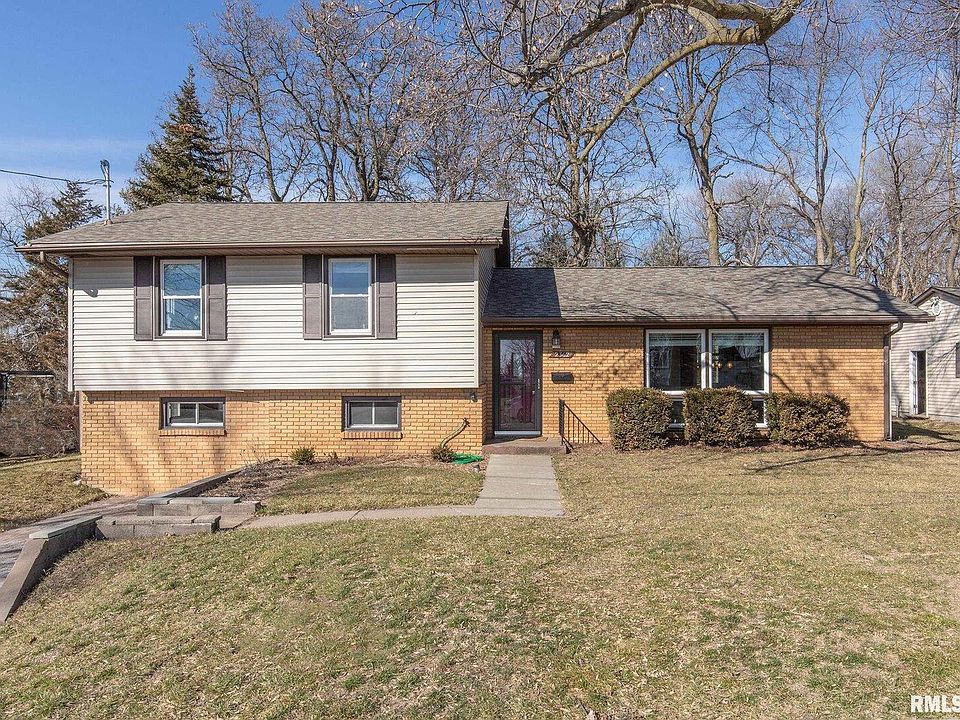 1st image of 2362 W 46th St
