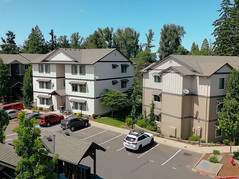 Silverplace Apartment Homes — Photo 24
