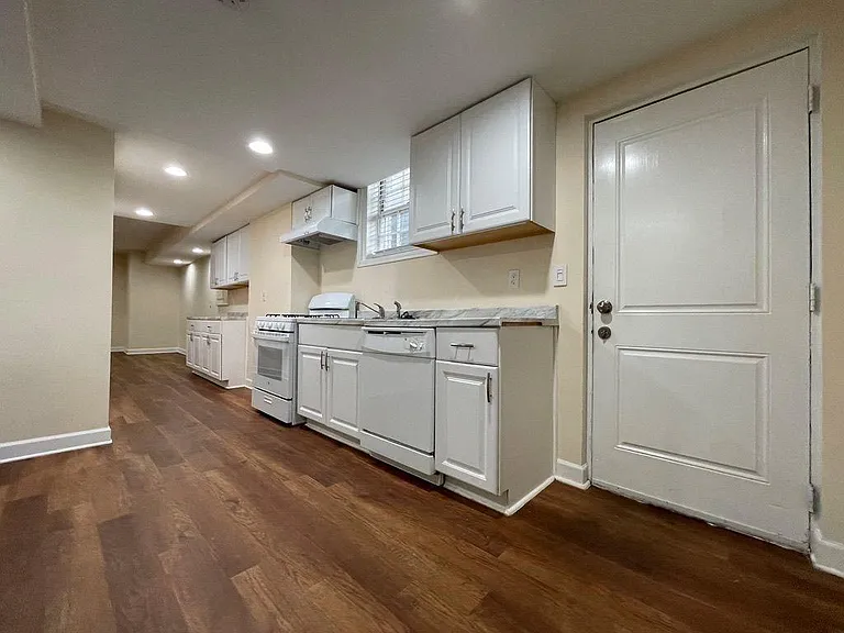 2106 Pawnee Dr SE — Photo 16