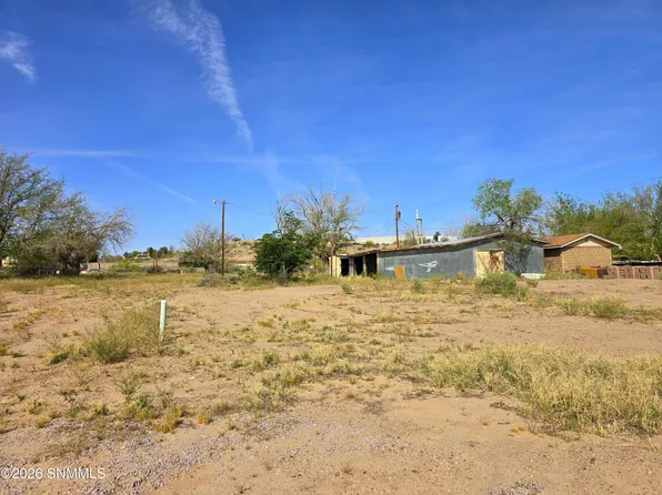 702 Motor Ln, Las Cruces, NM 88007