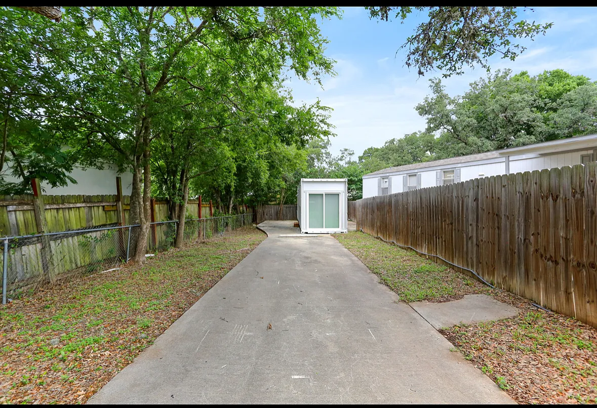 1 bed, 400 sqft, $750 — Photo 3