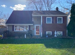 504 Deer Trail Rd, Chicago Heights, IL 60411