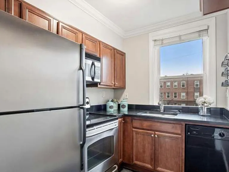 719 S Saint Asaph St #206 — Photo 18
