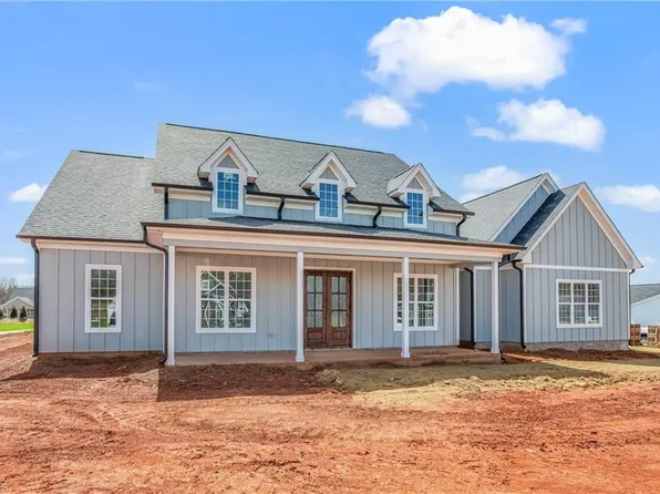 147 Old Dutch Rd, Advance, NC 27006