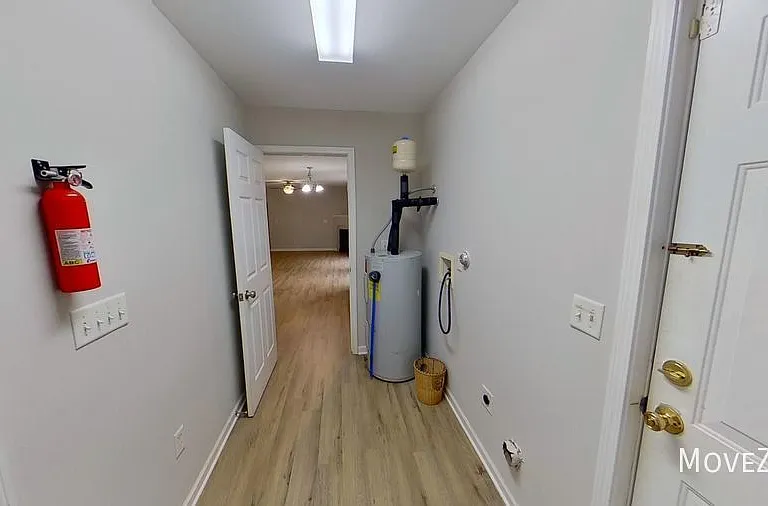 1517 Everett Springs Dr — Photo 33