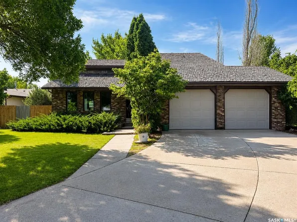 895 Brimacombe DRIVE, Weyburn, SK S4H 3J6