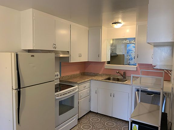 3rd image of 1668 Union St #2