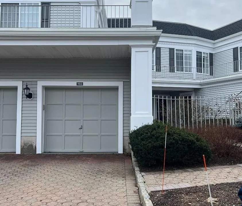 193 Riveredge Dr
