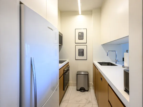 200-210 East 65th Street image 5 of 15