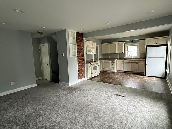 3rd image of 4436 Center St #A