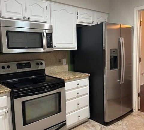 3rd image of 3618 Hilltop Ln