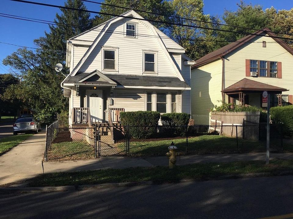 1st image of 979 Delia Ave