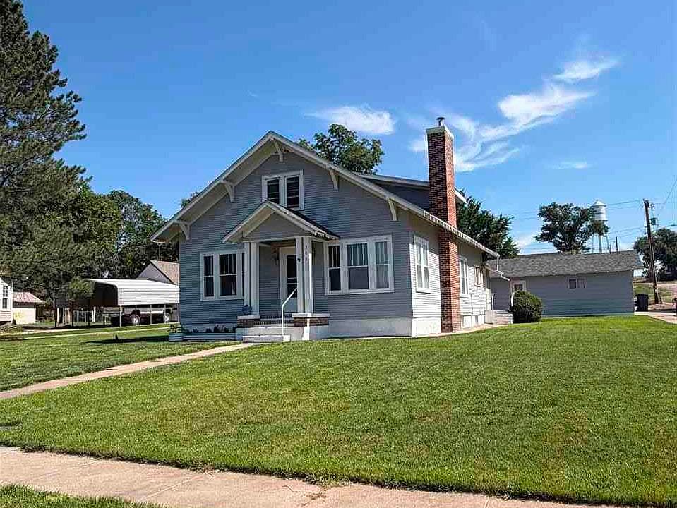1st image of 366 Bates Blvd
