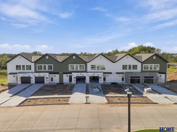 559 W Corsac Rd, Lincoln, NE 68523