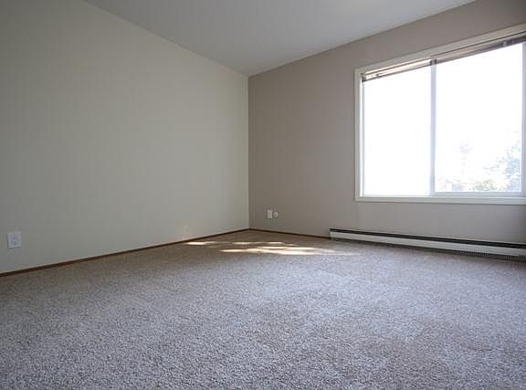 3rd image of 609 E 23rd St APT 203