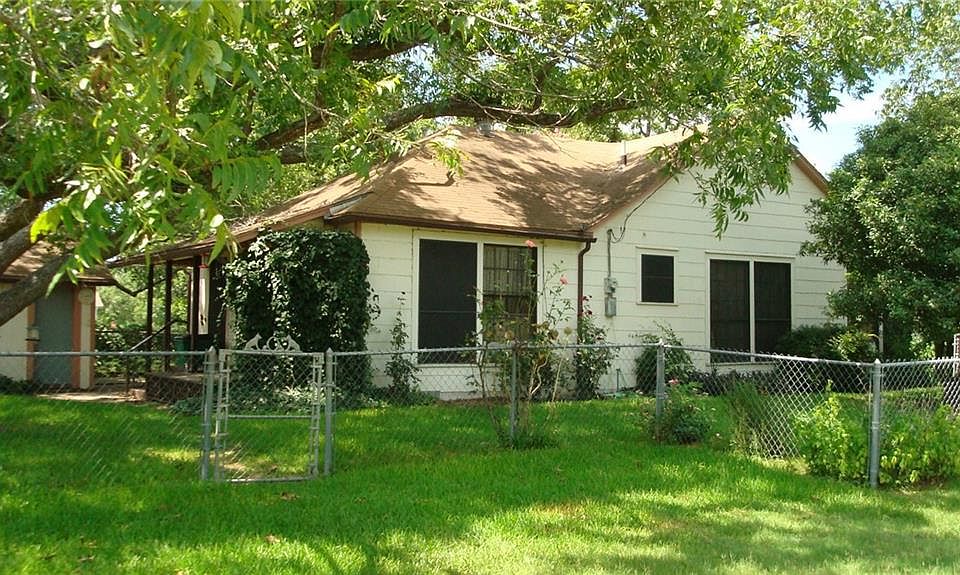 516 S Pearl St, Mart, TX 76664 Zillow