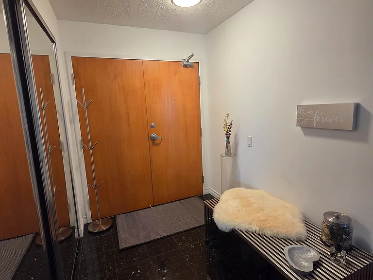 9017 Leslie St #611 — Photo 11