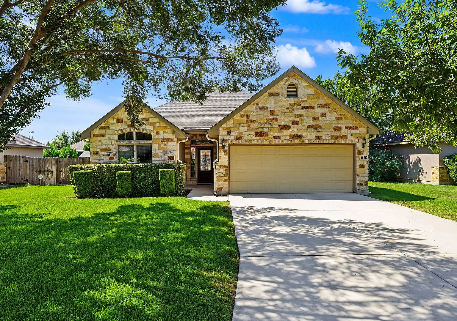 Beautiful 3-Bedroom Home in Selma, TX - Realtor Commission: $500 — Photo 1
