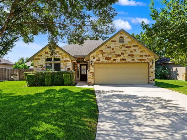 15513 Dell Ln, Selma, TX 78154