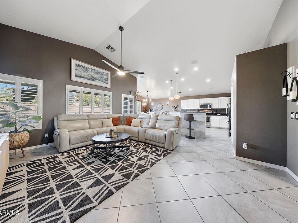 1st image of 17630 W SPRING Lane