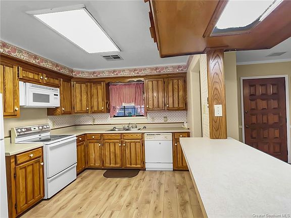 5th image of 2434 Duraso Dr