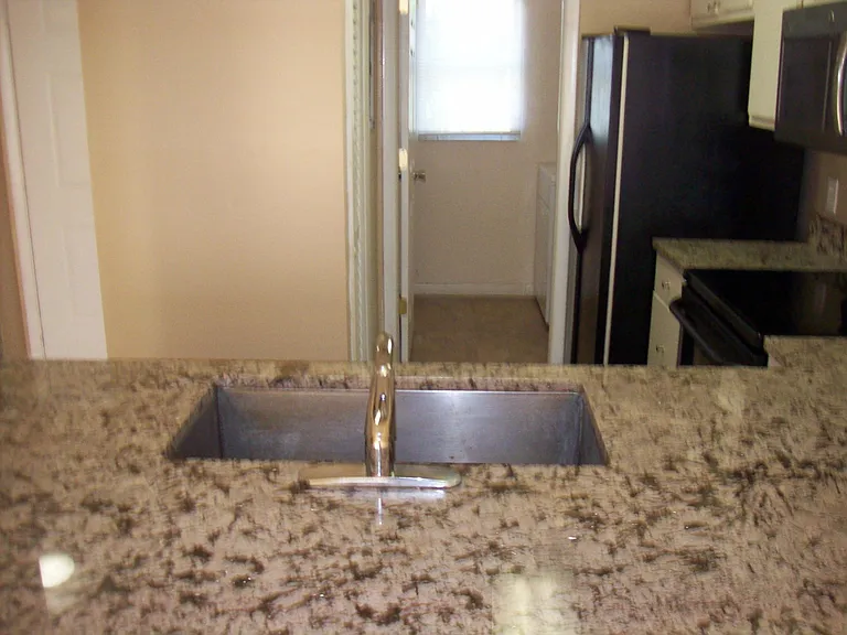 17260 Whitewater Ct — Photo 3
