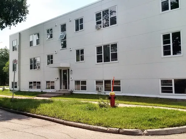 1630 Main St #3, Winnipeg, MB R2V 1Y5